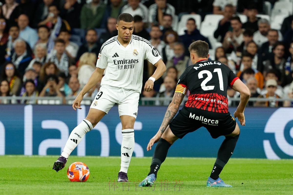 西甲-阿扎尔94分钟幸运绝平!皇马2-2 落后马竞2分 西甲-阿扎尔94分钟幸运绝平!皇马2-2 落后马竞2分